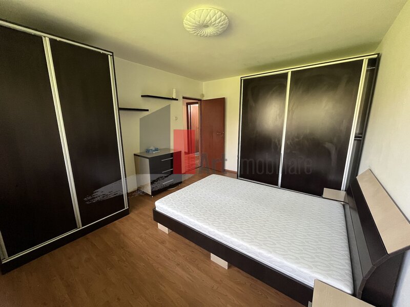 Drumul Taberei, Plaza,