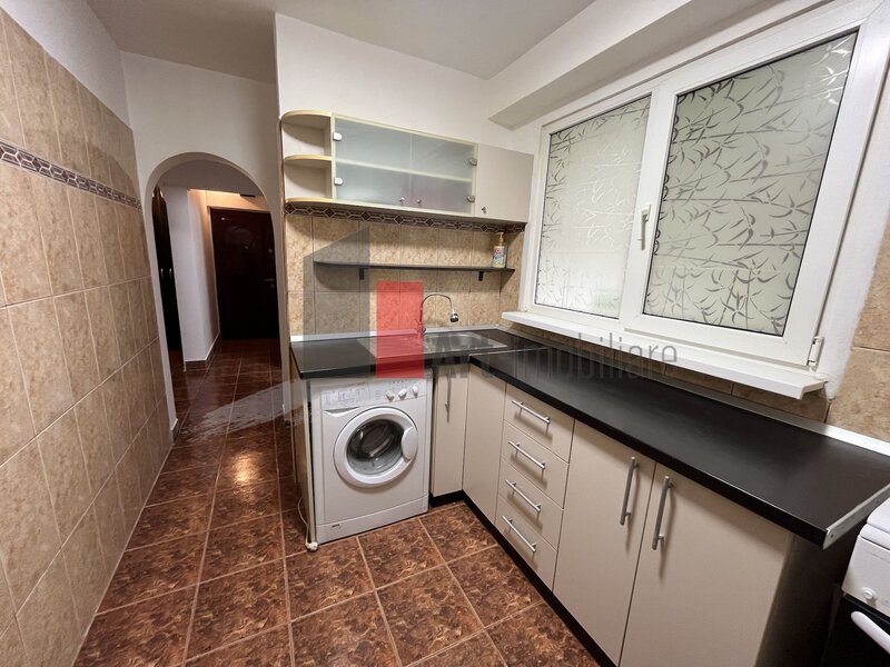 Drumul Taberei, Plaza,